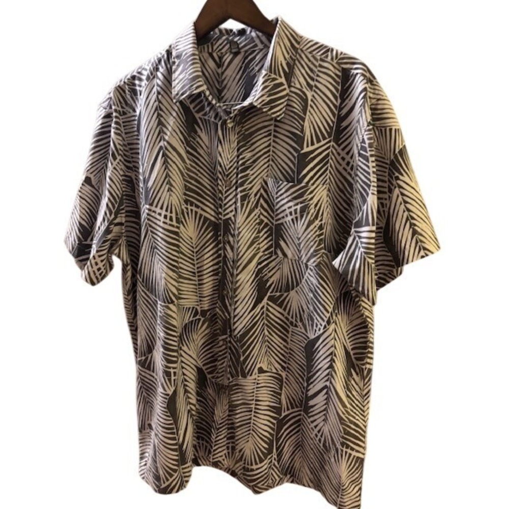 Vuori Men's XXL Short Sleeve Button Down Shirt Smoke Fronds Palm Leaf Print